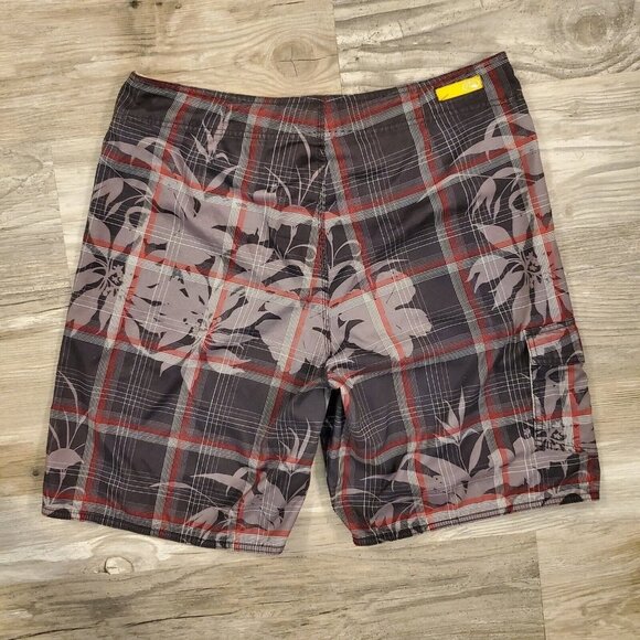Men's Quiksilver Edition Hawaiian Floral Plaid Boardshorts Summer Shorts Size 38 - Picture 2 of 6